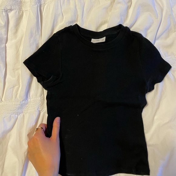 Aritzia TNA Black Ribbed Tee - Picture 2 of 2